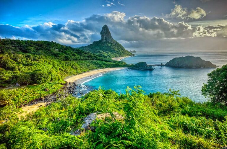 honeymoon shows, Fernando de Noronha, Brazil beaches