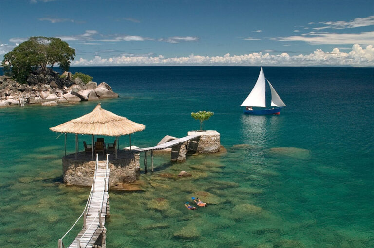 honeymoon shows, Lake Malawi, Malawi beaches