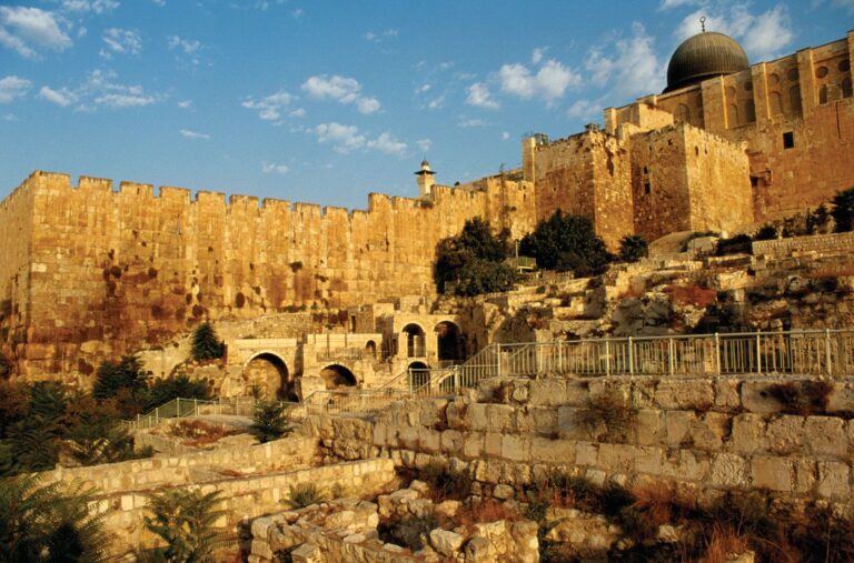 honeymoon shows, 10 Unique Honeymoons Israel Middle East, Temple-Mount-Jerusalem Isreal
