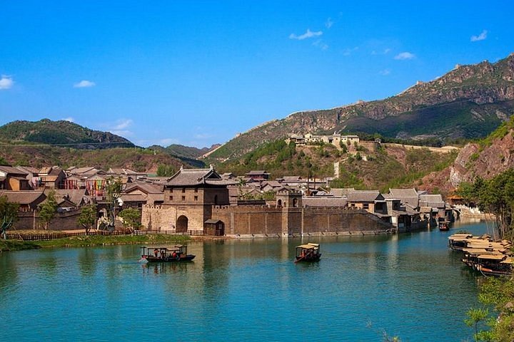 honeymoon shows, The Great Wall at Gubei Water Town china